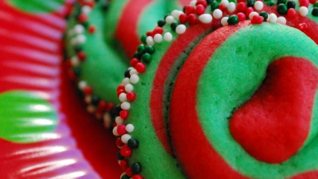 Christmas Swirl Sugar Cookies | The Domestic Rebel