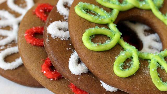 Gingerbread Cookie Rings -