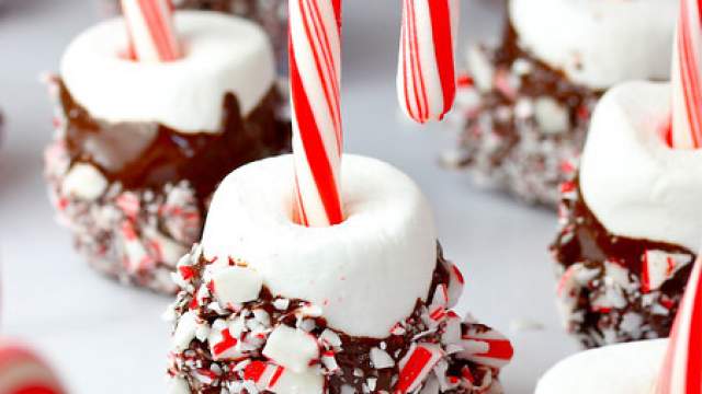 Candy Cane Marshmallow Pops | Liv Life