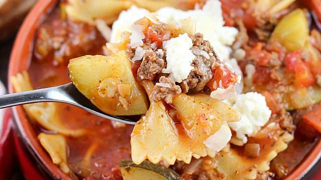 One Pot Easy Lasagna Soup + KitchenAid Mixer Giveaway! - Yummy Healthy Easy
